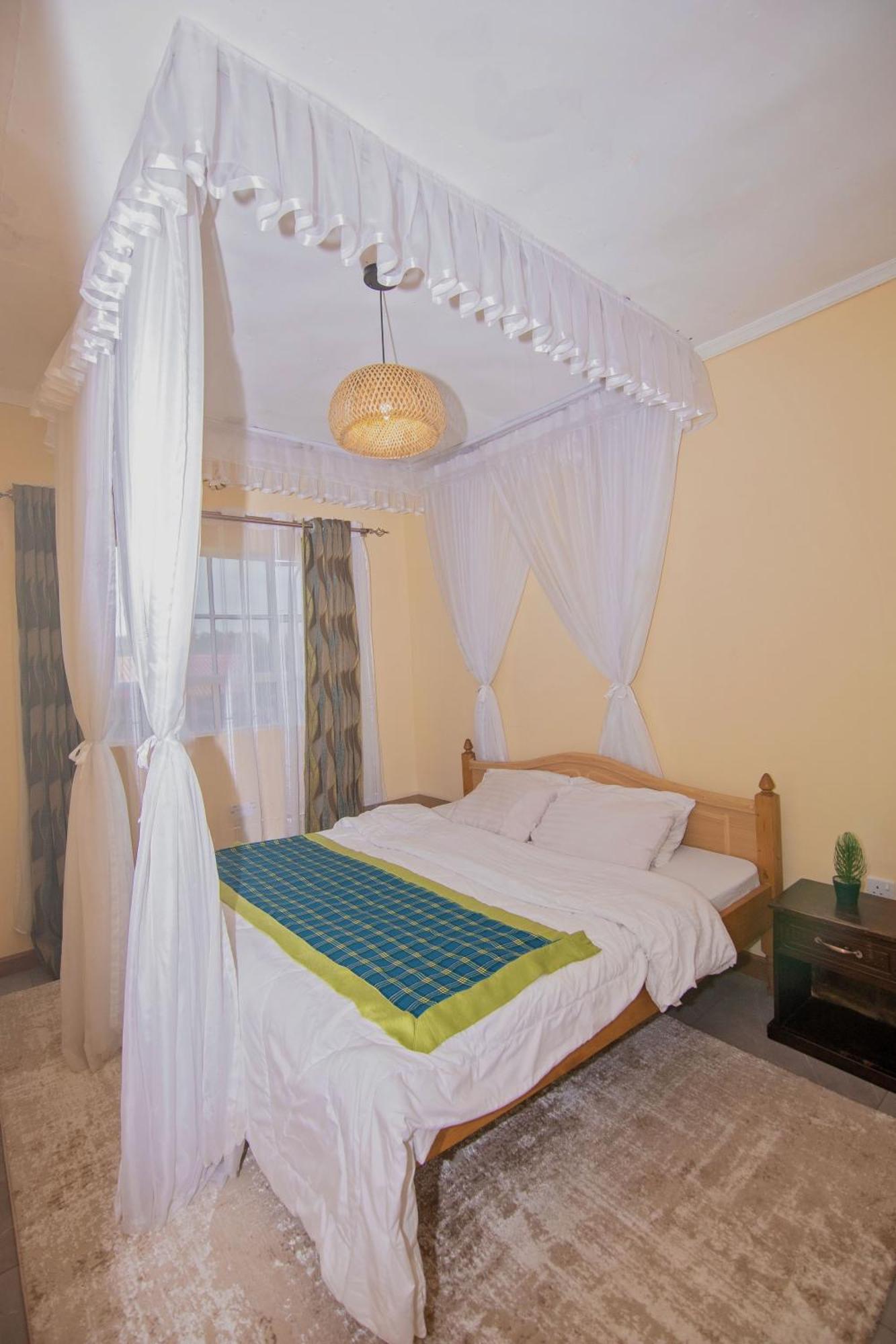 Ebony Mara - Green House Apartment Narok Ngoại thất bức ảnh