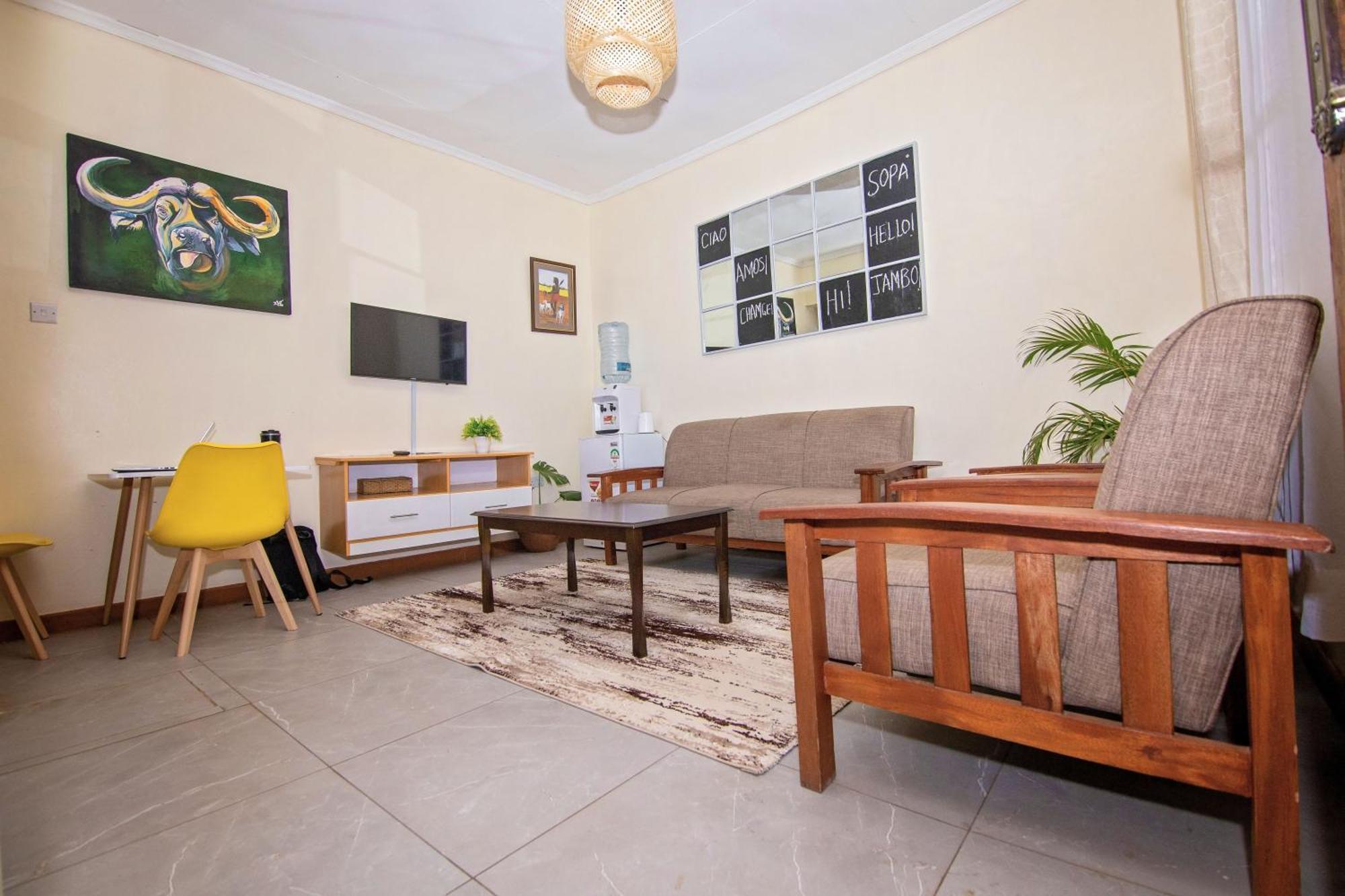 Ebony Mara - Green House Apartment Narok Ngoại thất bức ảnh